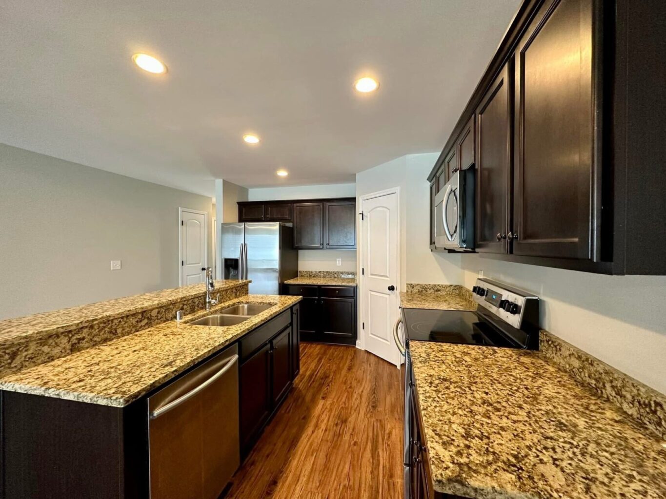 143 VINELAND